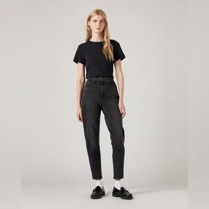 Levi’s High Rise Mom Jeans